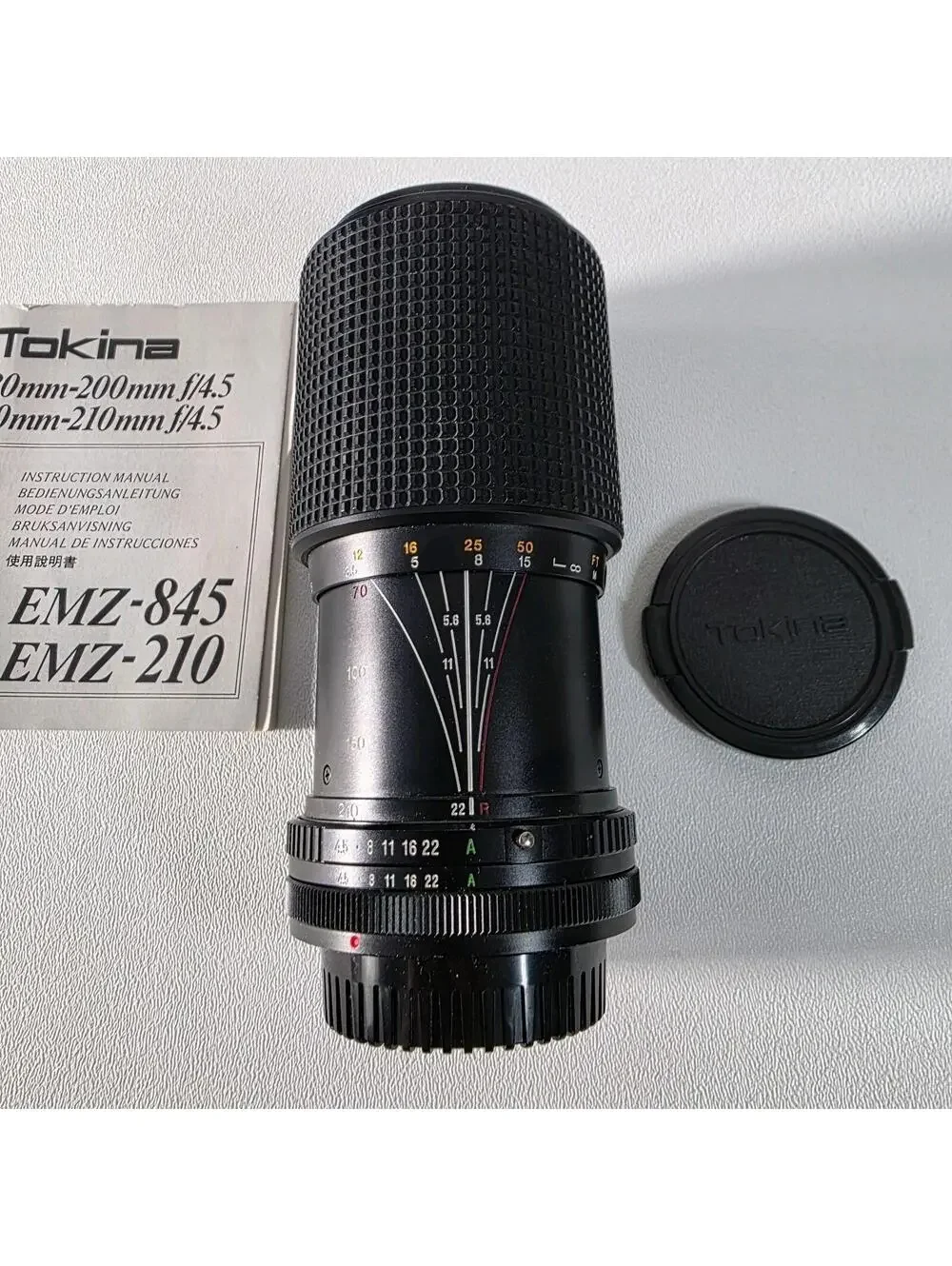 Tokina RMC EMZ 70-210mm f/4.5 Manual Zoom Telephoto Lens W/Caps & Manual